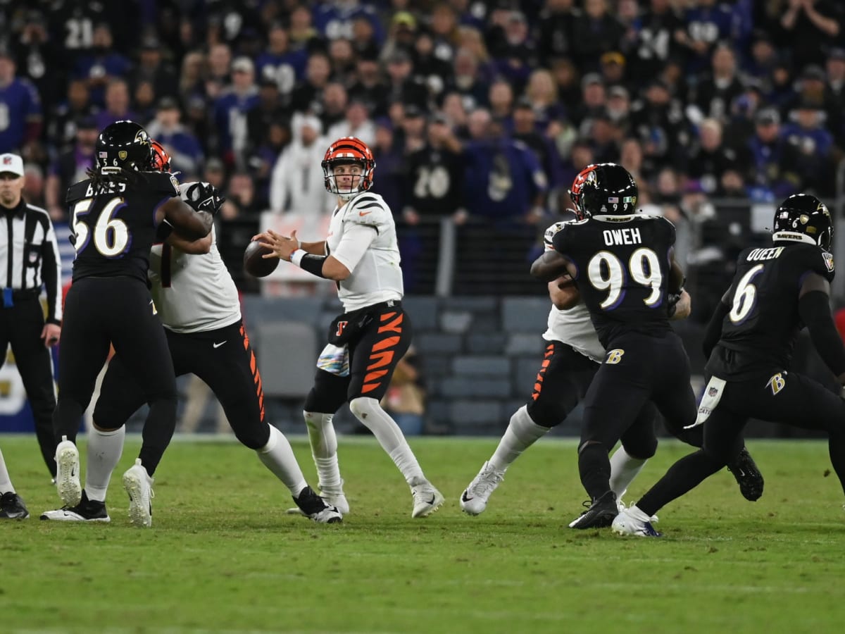 Bengals QB Joe Burrow throws three straight interceptions - Sports  Illustrated