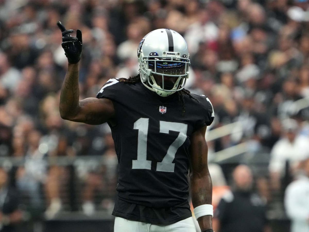 Las Vegas Raiders' Davante Adams Charged With Misdemeanor Assault