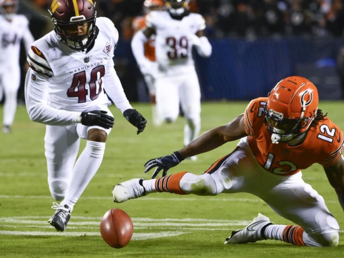 Bears Coach Matt Eberflus Deflects Onslaught of Chase Claypool Questions in  Laughable Fashion - Sports Illustrated