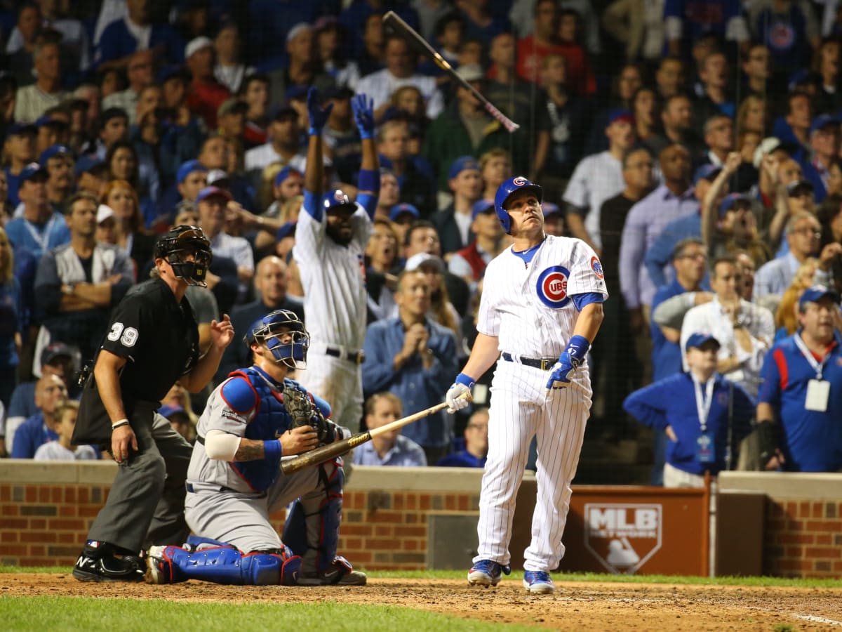 Velázquez hits grand slam as Cubs rally past Mariners 14-9 - ABC7 Chicago