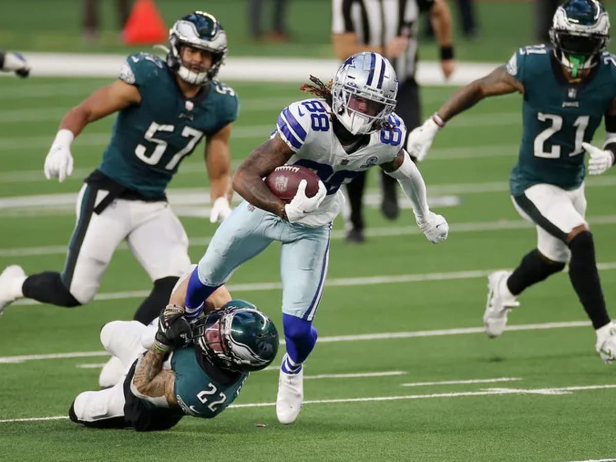 Arlington, United States. 24th Dec, 2022. Dallas Cowboys CeeDee Lamb makes  a 36-yard touchdown catch against the Philadelphia Eagles during their NFL  game at AT&T Stadium in Arlington, Texas on Saturday, December