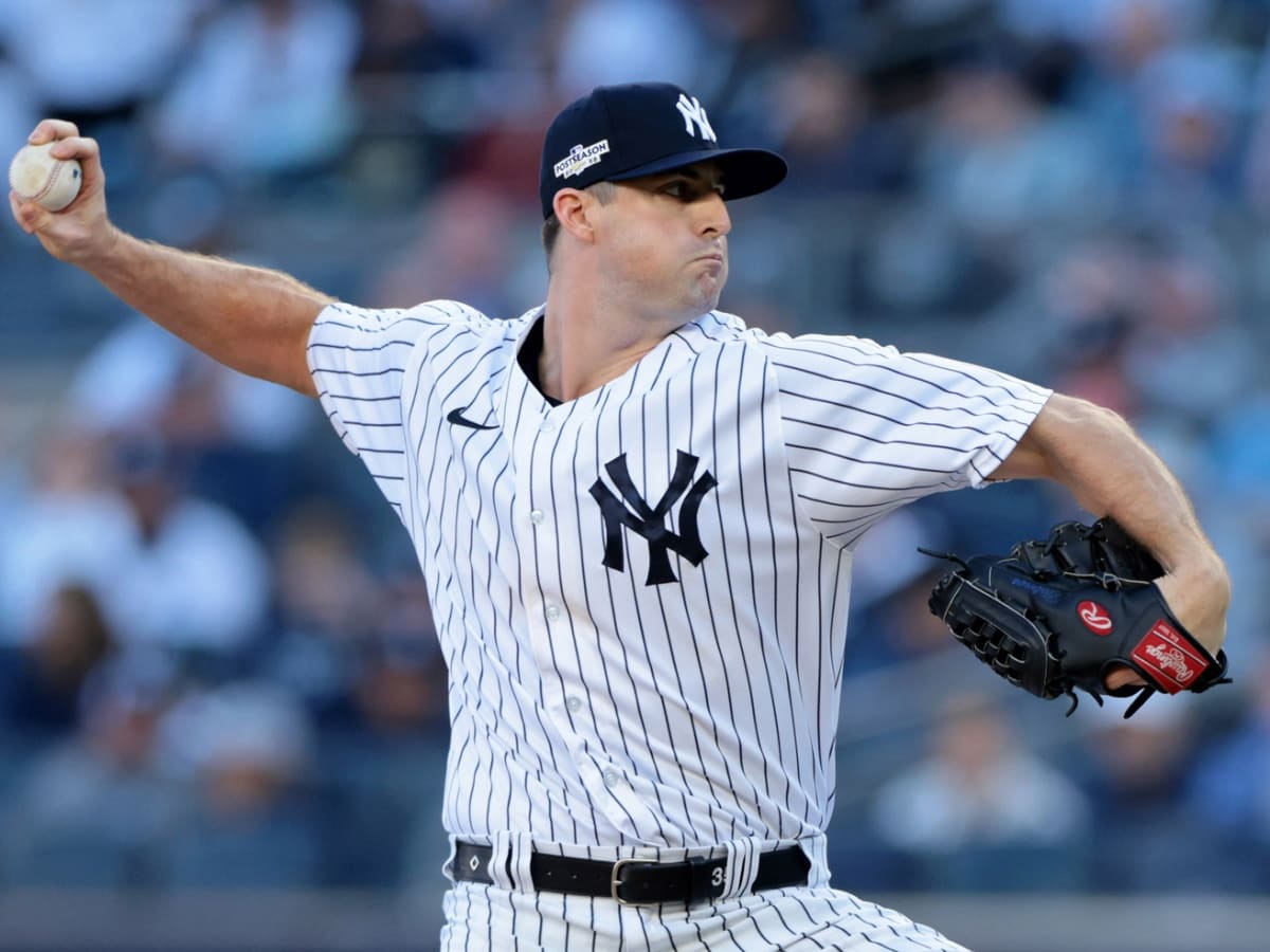 Why has Yankees closer Clay Holmes slumped so badly in recent