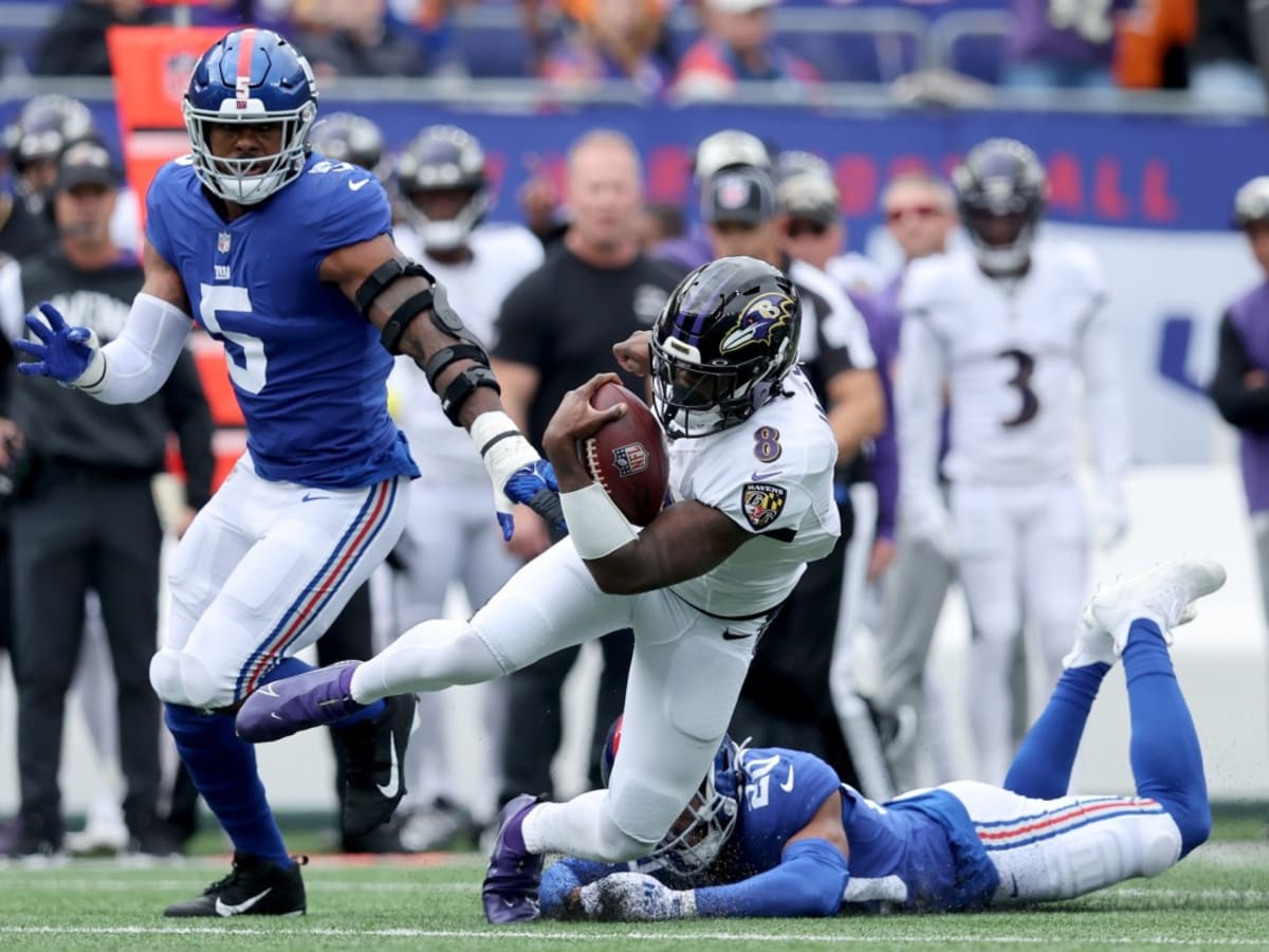 Baltimore Ravens Hold Three-Point Halftime Lead Over New York