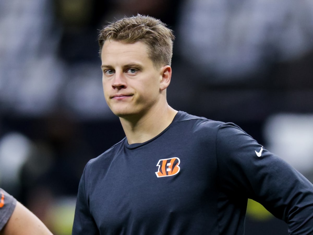 Blue Jackets back Cincinnati Bengals with Joe Burrow jerseys