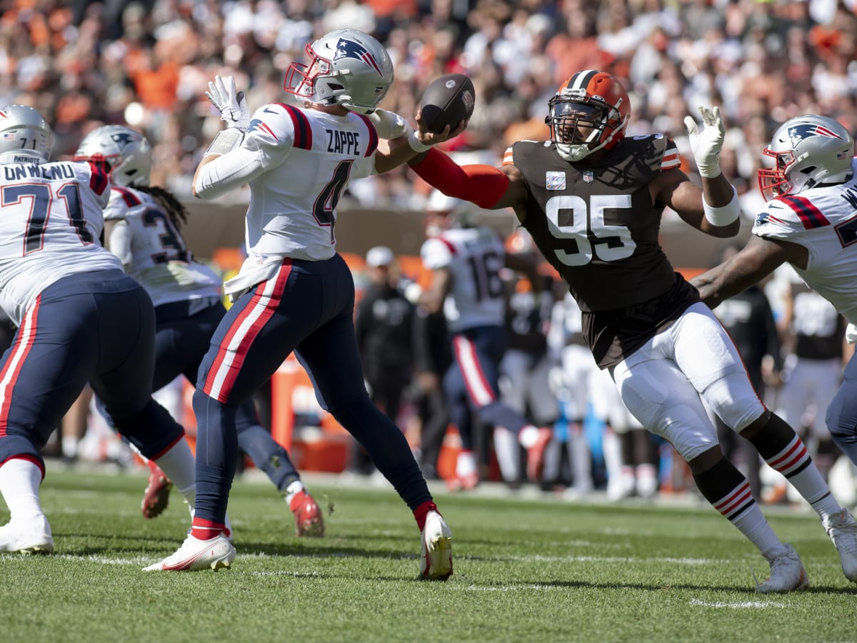 Browns expect Joel Bitonio healthy for start of season, PFF News &  Analysis