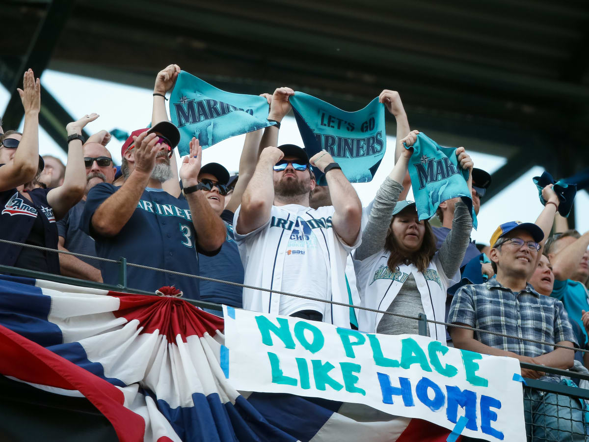 The Seattle Mariners rally together and sweep the Houston Astros