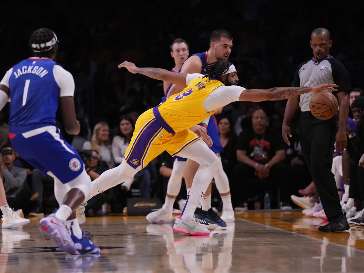 Lakers Injury Update: Explaining Anthony Davis' heel contusion