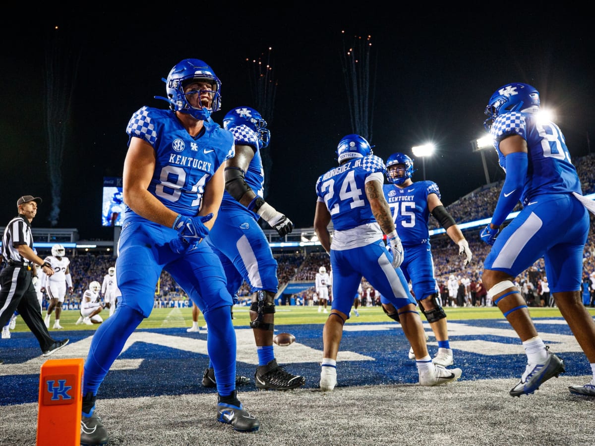 Ray Lewis' son Rahsaan Lewis excels for Kentucky football in practice