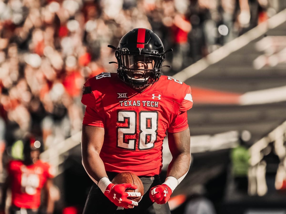 Houston, TX, USA. 1st Sep, 2018. Texas Tech Red Raiders wide receiver T.J.  Vasher (9) catches a one handed catch on the sideline during the first  quarter against the Mississippi Rebels during