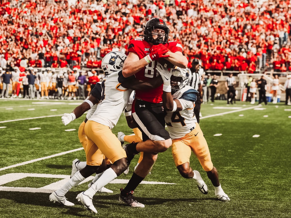 Texas Tech Red Raiders Team-Issued #32 White and Black Jersey from the 2013  NCAA Football Season