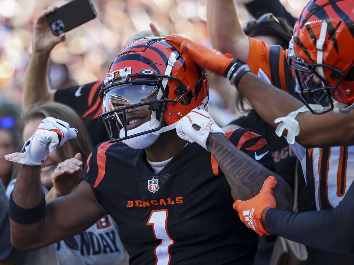 Cincinnati Bengals Shock the World, Beat Pittsburgh Steelers 27-17 - Sports  Illustrated Cincinnati Bengals News, Analysis and More