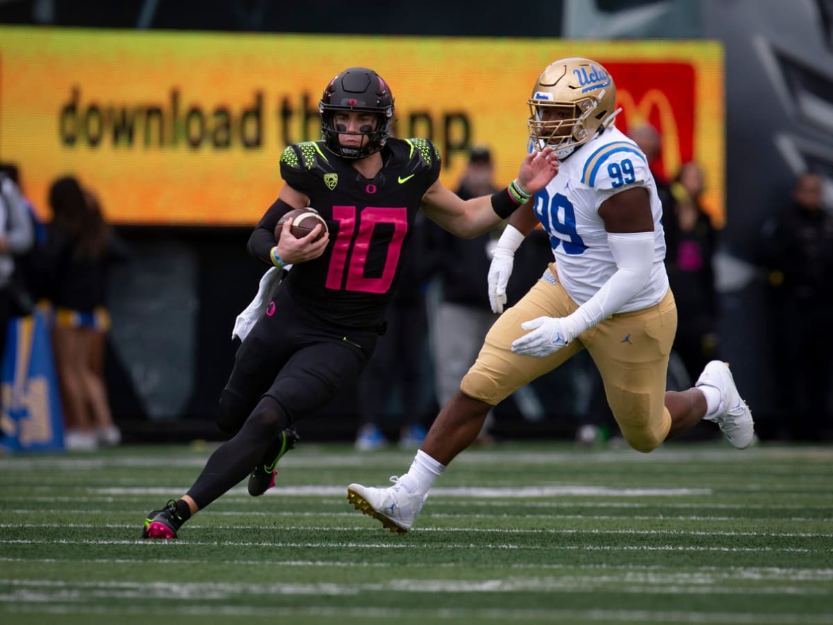 Oregon Football: Ducks Release Uniform Combination for Colorado Buffaloes -  Sports Illustrated Oregon Ducks News, Analysis and More