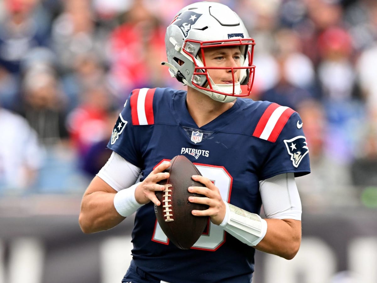 Patriots: Confidence In New England QB Mac Jones Despite Benching? - Sports  Illustrated New England Patriots News, Analysis and More