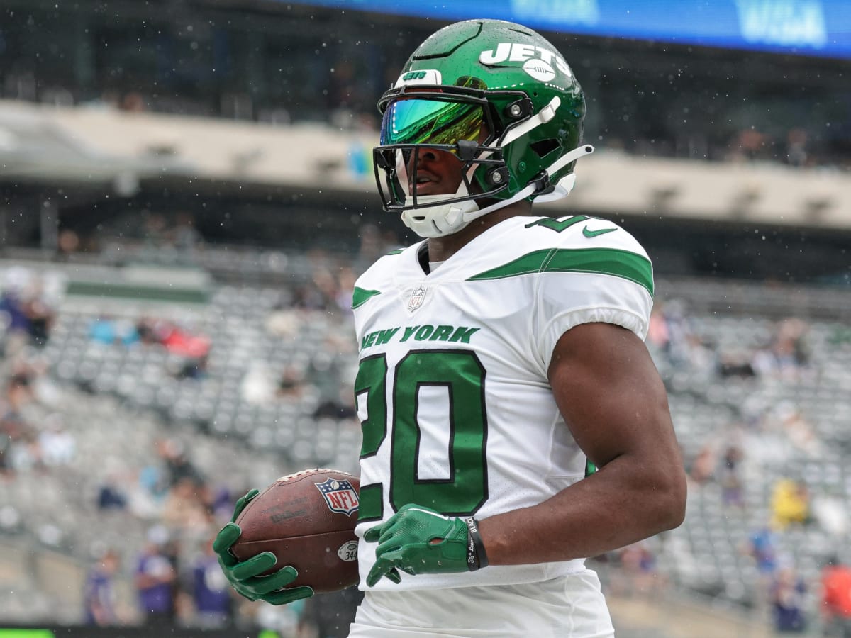 Jets RB Breece Hall, offensive rookie of the year frontrunner, feared to  have serious knee injury