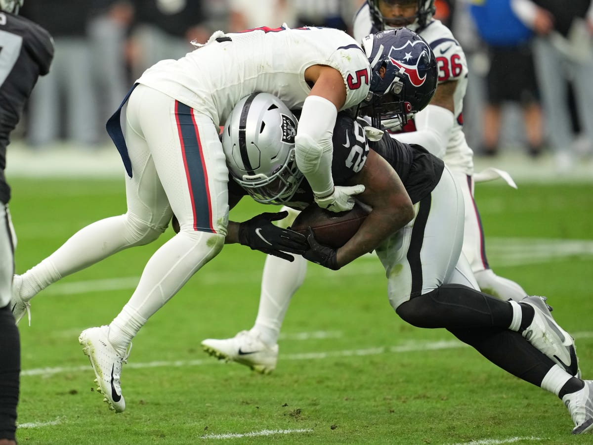 Josh Jacobs' hat trick propels Raiders over Texans