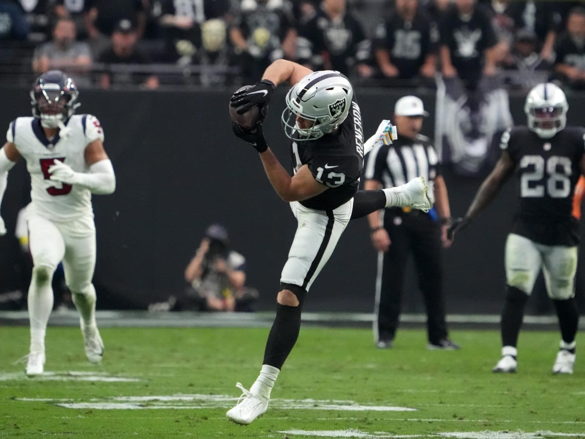 Las Vegas Raiders' Hunter Renfrow catches a pass during a practice at NFL  football training camp Friday, Aug. 4, 2023, in Henderson, Nev. (AP  Photo/John Locher Stock Photo - Alamy