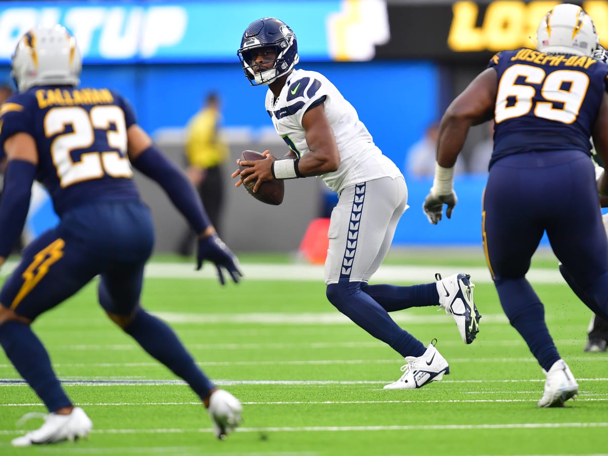 Seahawks' Kenneth Walker III's insane 74-yard TD vs. Chargers