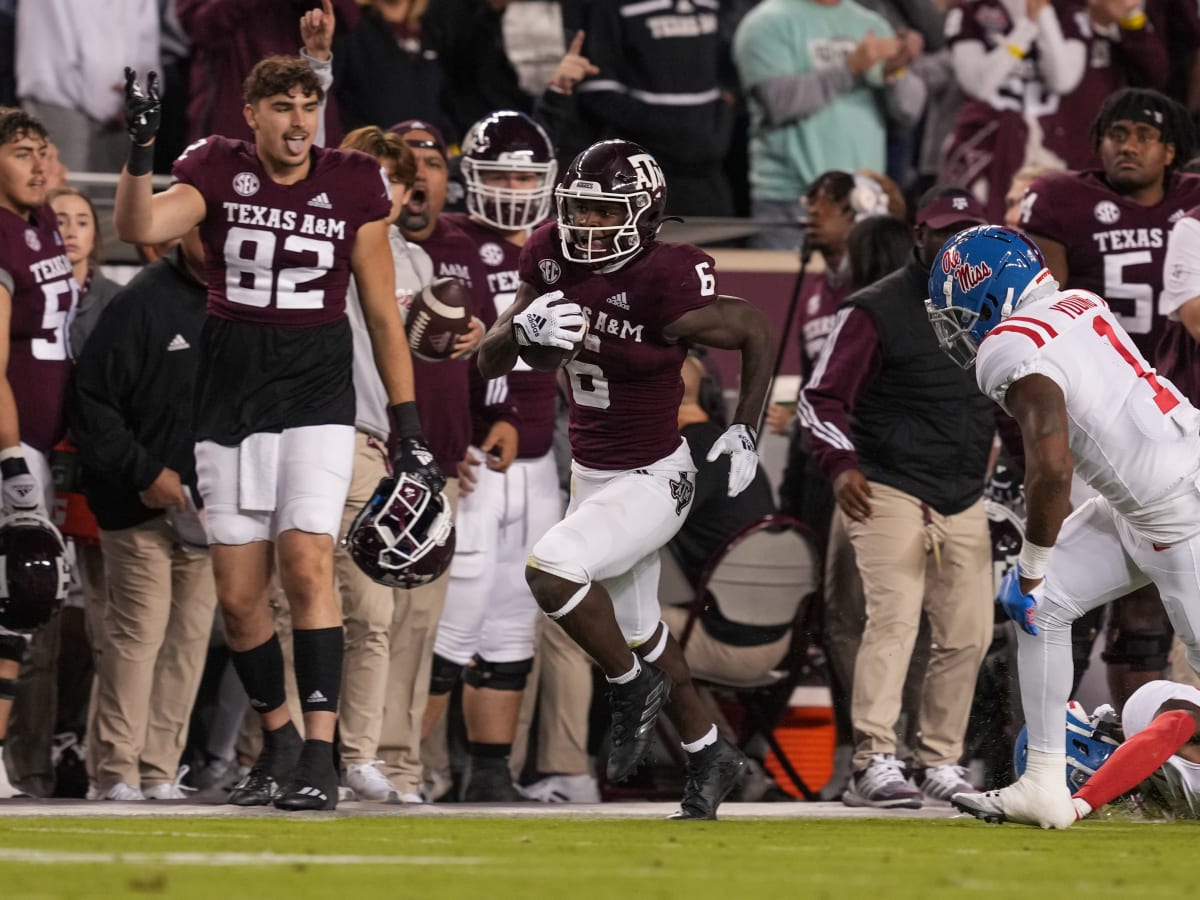 De'Von Achane Goes Off for Miami Dolphins: Texas A&M Aggies in the NFL Week  3 - Sports Illustrated Texas A&M Aggies News, Analysis and More