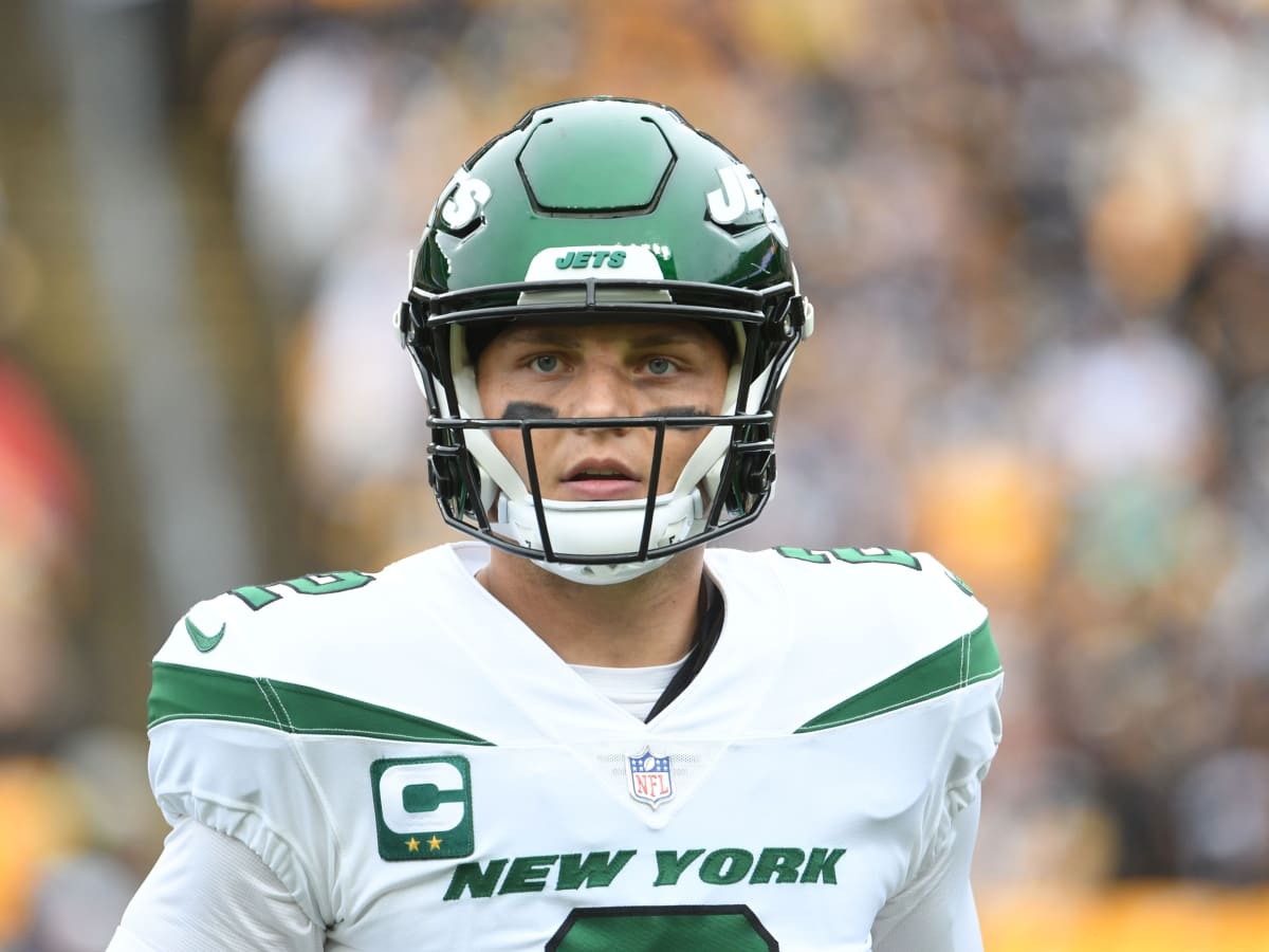 Jets fans want an upgrade at quarterback over Zach Wilson - Gang Green  Nation