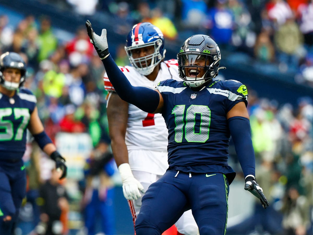 Seahawks soar past hapless Giants. MLB playoffs begin today. Plus