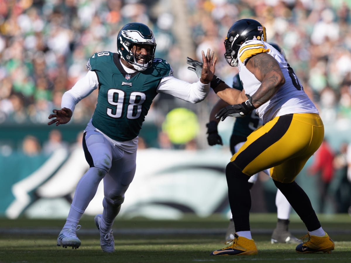 Defensive 'Role Player' Sounds Off on Lack of Snaps in Eagles Debut