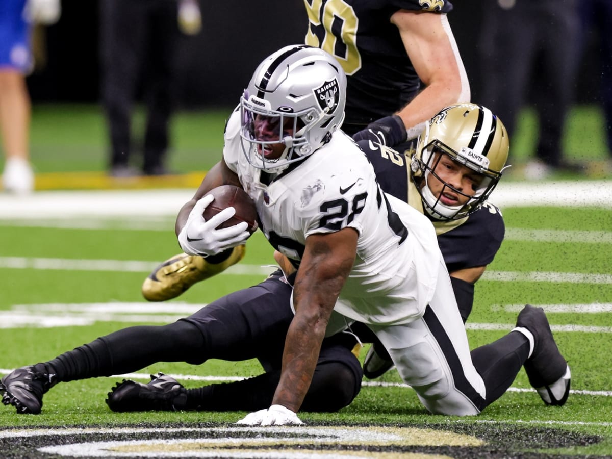 Raiders news: Marcus Allen is mentoring Josh Jacobs - Silver And