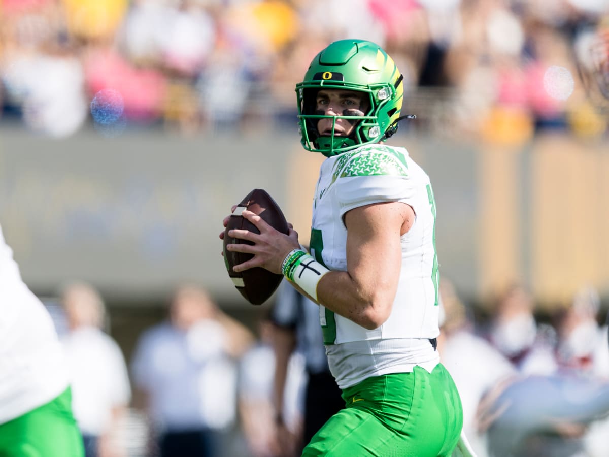 Oregon QB Bo Nix announces he'll be back in 2023