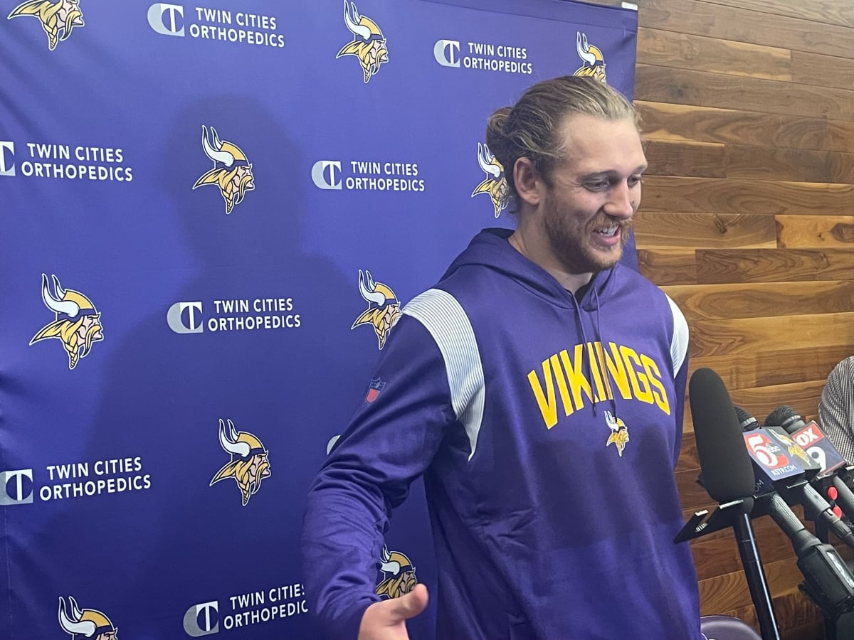 Vikings' T.J. Hockenson reportedly highest-paid TE