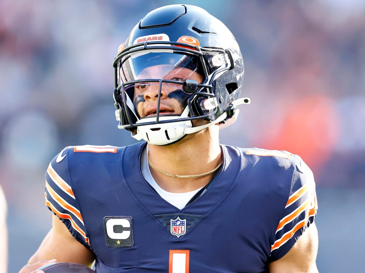 Justin F1ELDS brings HOPE as Da Bears QB1 - Windy City Gridiron