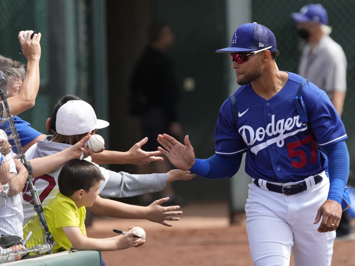Dodgers Minor Leagues: Prospect Miguel Vargas hits walk-off home run for  Triple-A Oklahoma City 