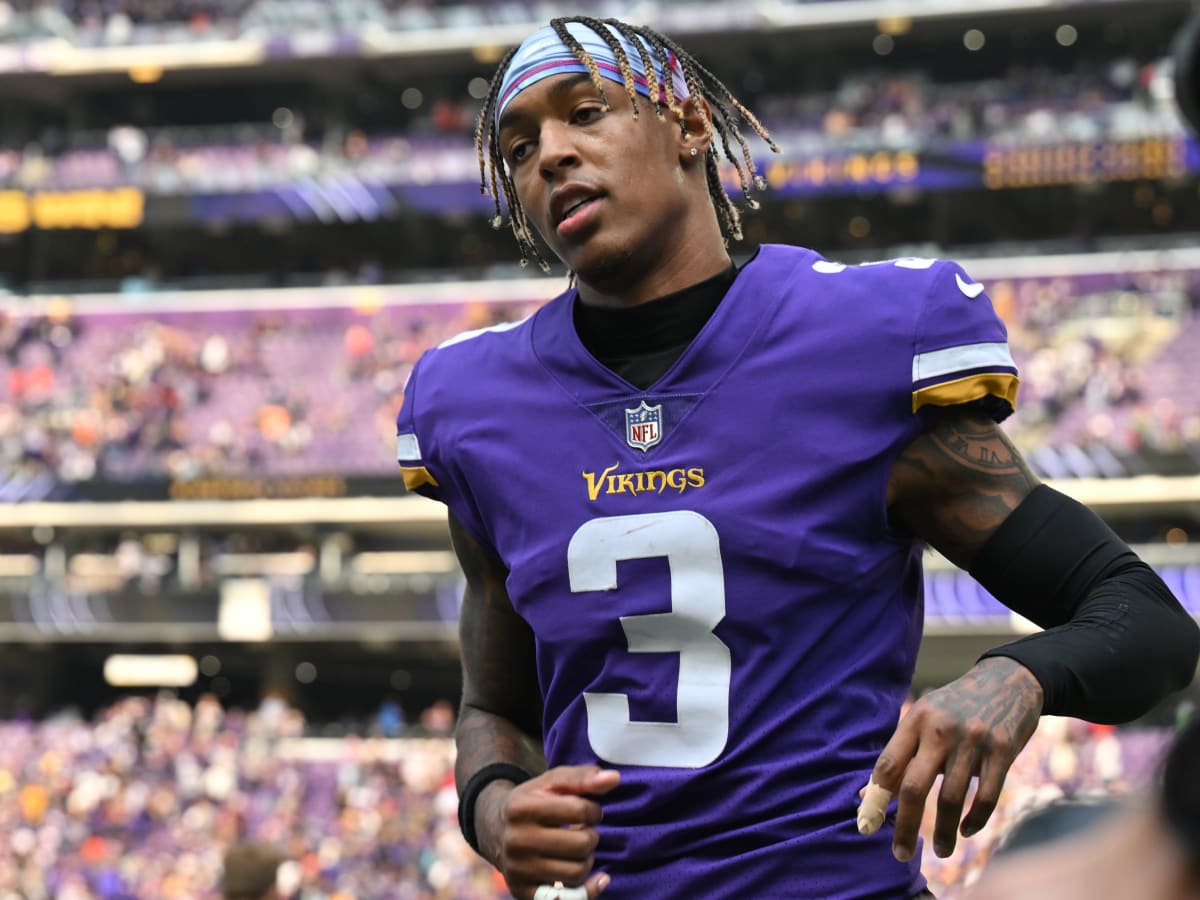 Vikings PFF Grades: Hockenson and Evans impress, Cleveland did not - Sports  Illustrated Minnesota Sports, News, Analysis, and More