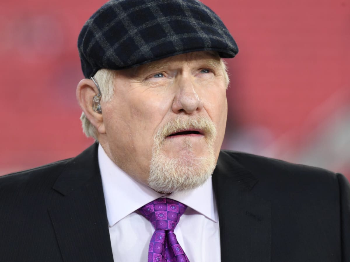 WATCH: Terry Bradshaw Stuns Fox NFL Sunday Colleagues With Tongue