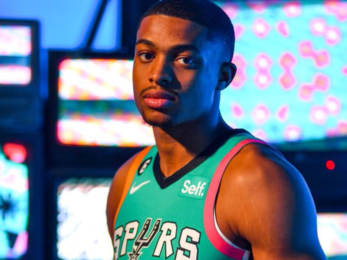 The San Antonio Spurs Finally Unveil a Longtime Fan Favorite: The Fiesta  Jersey – Texas Monthly