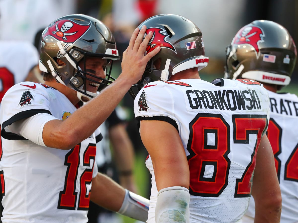 TAMPA, FL - DECEMBER 12: Tampa Bay Buccaneers Tight End Rob