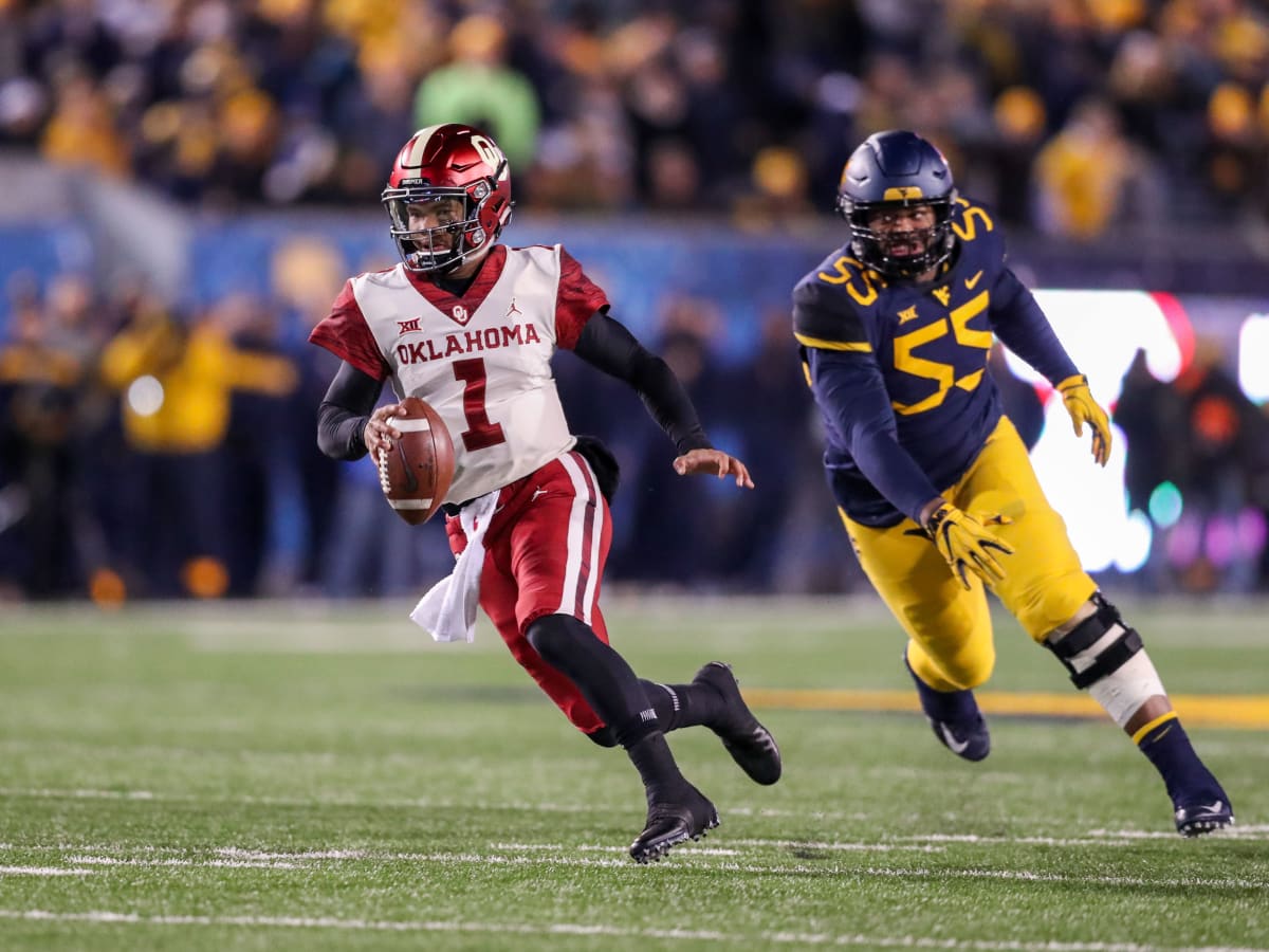 Hogs Wearing Rare Uniform Combination for Southwest Classic