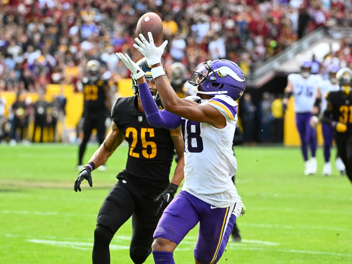 Justin Jefferson Talks with Randy Moss, Percy Harvin, Sammy White