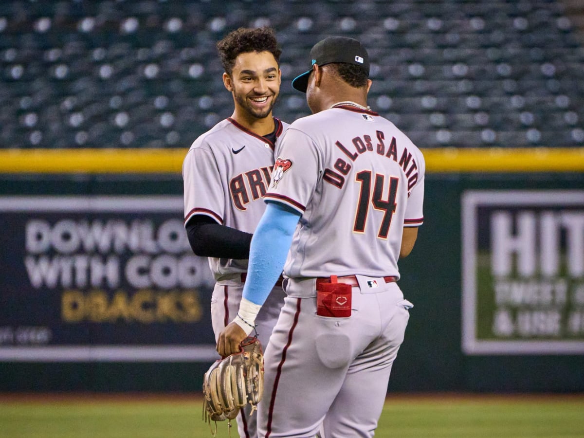 Ivan Melendez officially signs contract with Arizona Diamondbacks