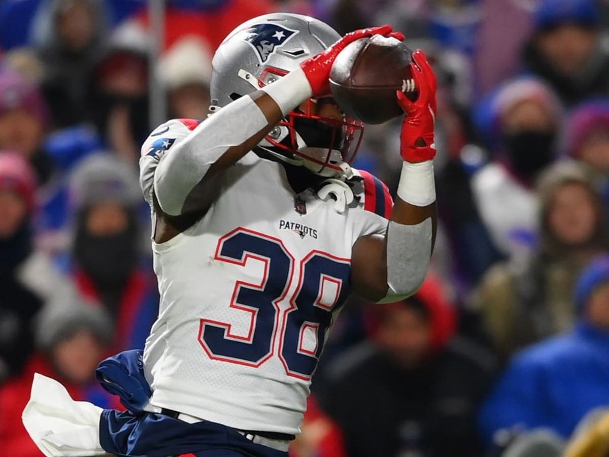 Rhamondre Stevenson gives encouraging injury update on Patriots