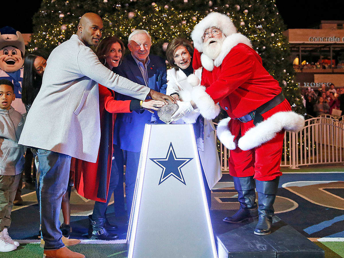 Dallas Cowboys 'Missed Opportunity': Jerry Jones Keeps Spirits, Christmas  Up? - FanNation Dallas Cowboys News, Analysis and More