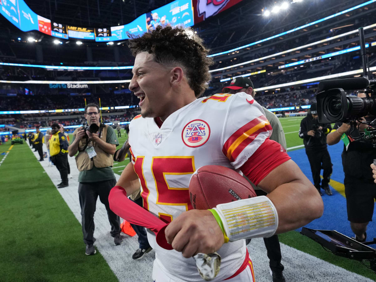 Chiefs with chance at three game lead in AFC West against rival Chargers