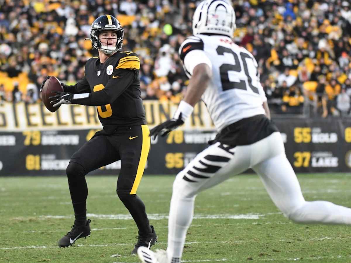 We're Gonna Get Him On The Board:' Kenny Pickett Confident Diontae Johnson  Will Score In 2023 - Steelers Depot