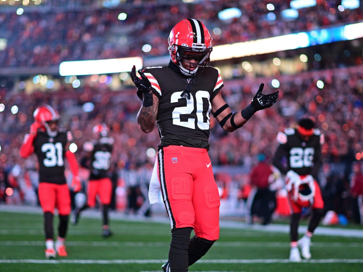 Newsome Doesn't Practice for Third Straight Day - Sports Illustrated Cleveland  Browns News, Analysis and More