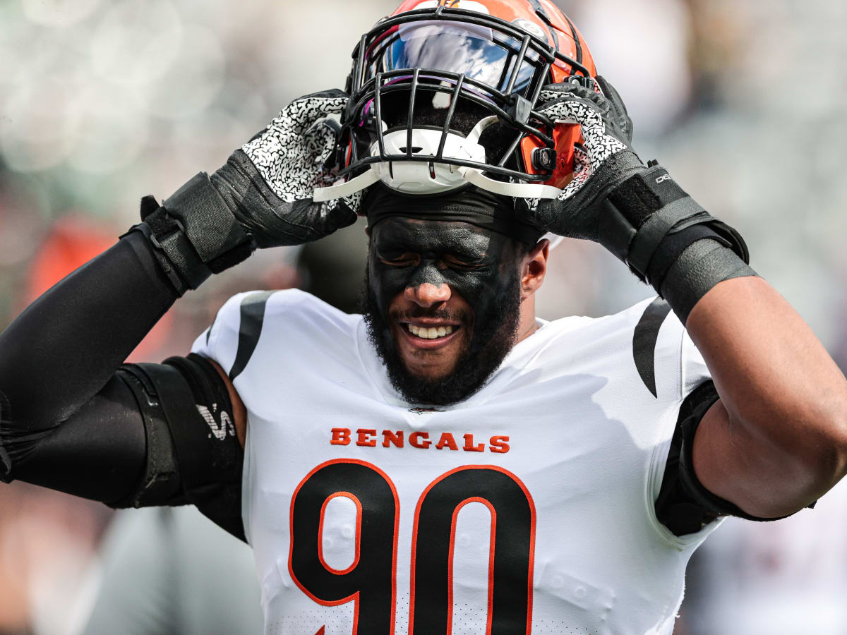 Colts Sign DE Khalid Kareem Off Cincinnati Bengals Practice Squad, Waive S  Trevor Denbow