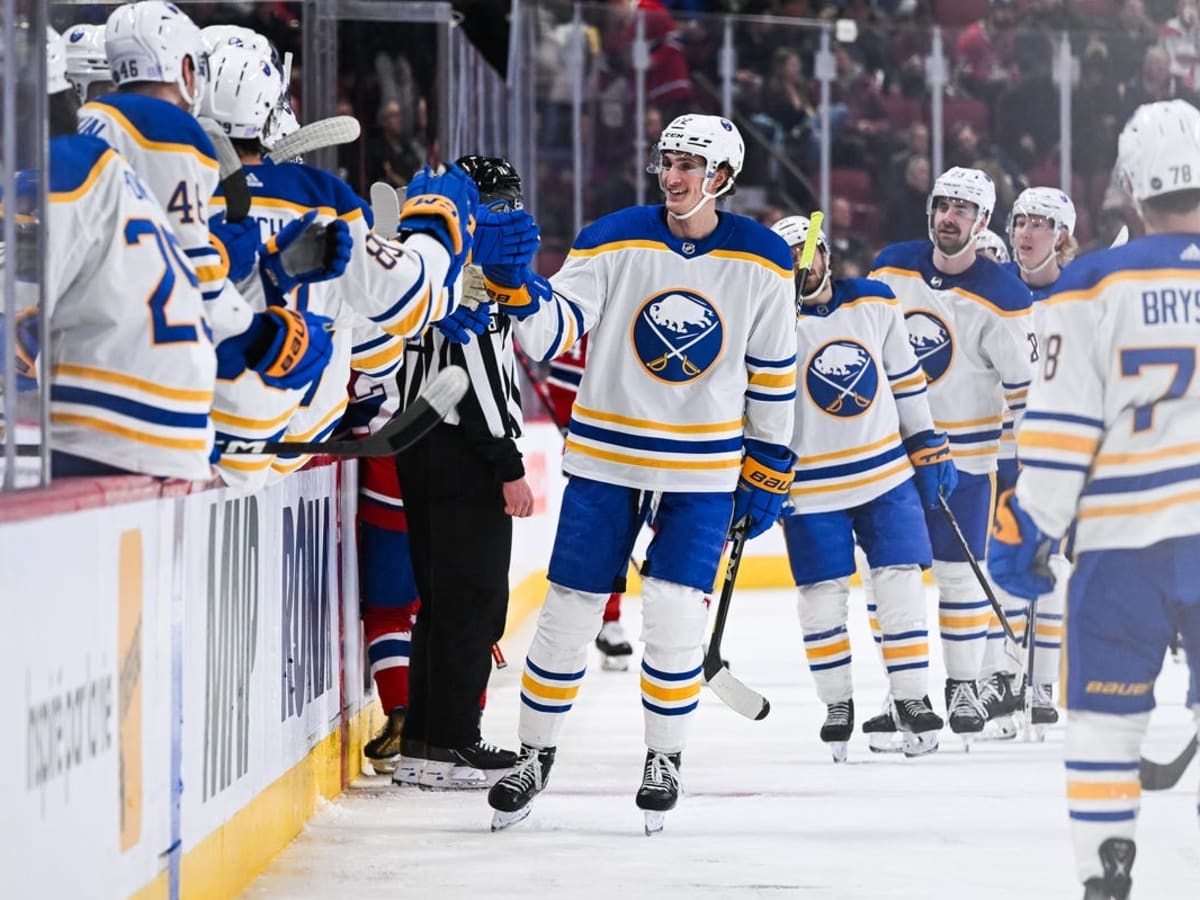 Life on the Road - Buffalo Sabres - St. Louis Game Time