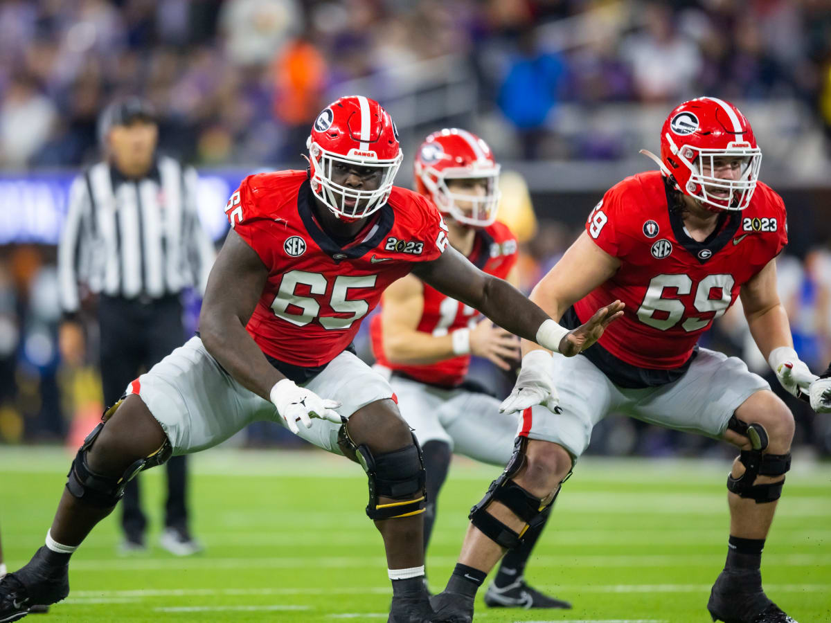 Georgia's Amarius Mims Can Put Bulldogs in Elite Company During 2024 NFL  Draft - Sports Illustrated Georgia Bulldogs News, Analysis and More