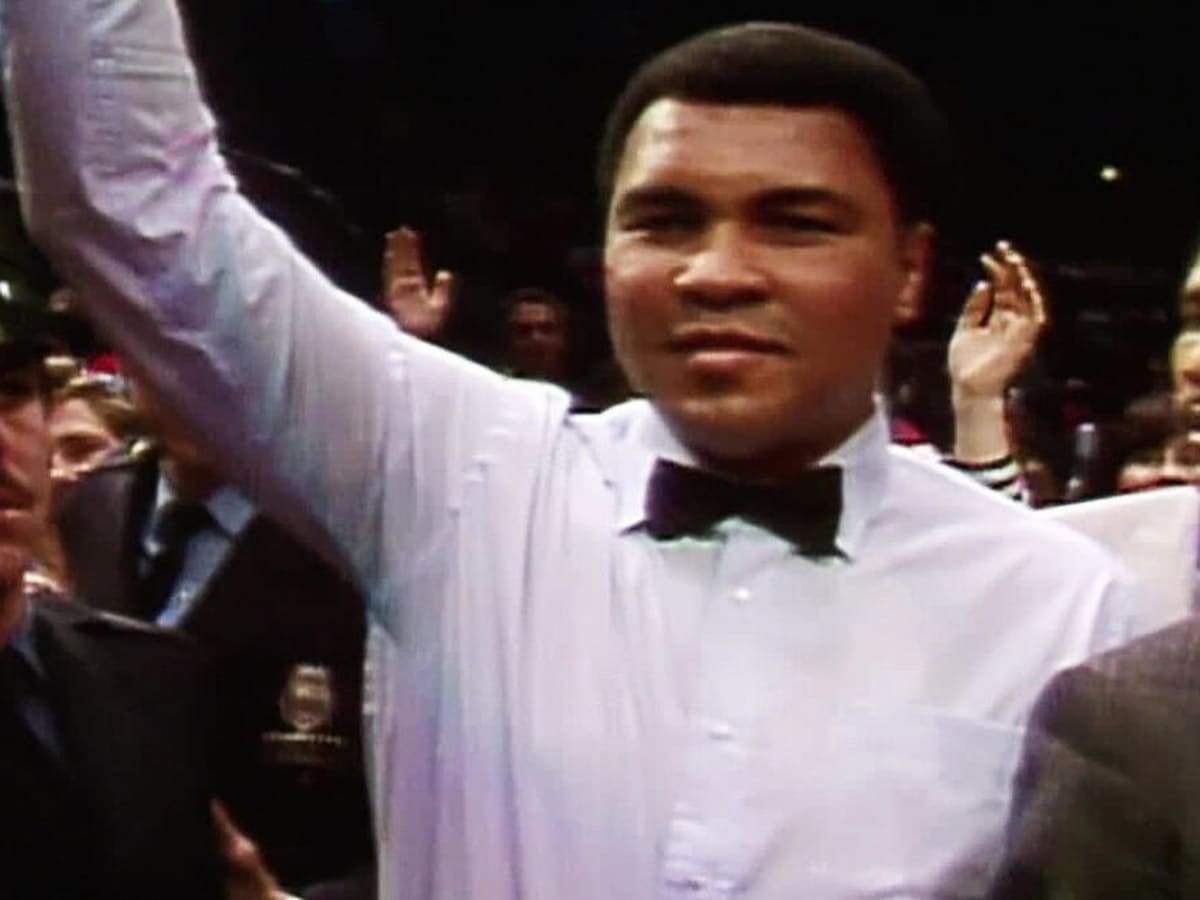 Muhammad Ali: The Draft Dodger Vitally Relevant Today – The Rogue Runway