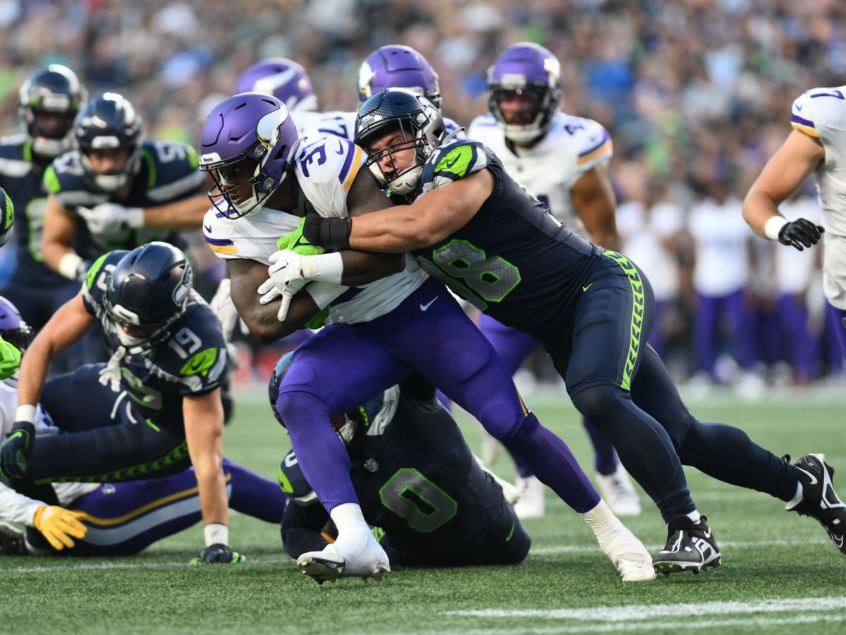 Patrick O'Connell, Ty Okada signed to Seattle Seahawks practice squad