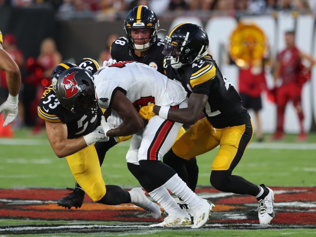 Pittsburgh Steelers LB Suffers Knee Injury vs Buccaneers - Sports  Illustrated Pittsburgh Steelers News, Analysis and More