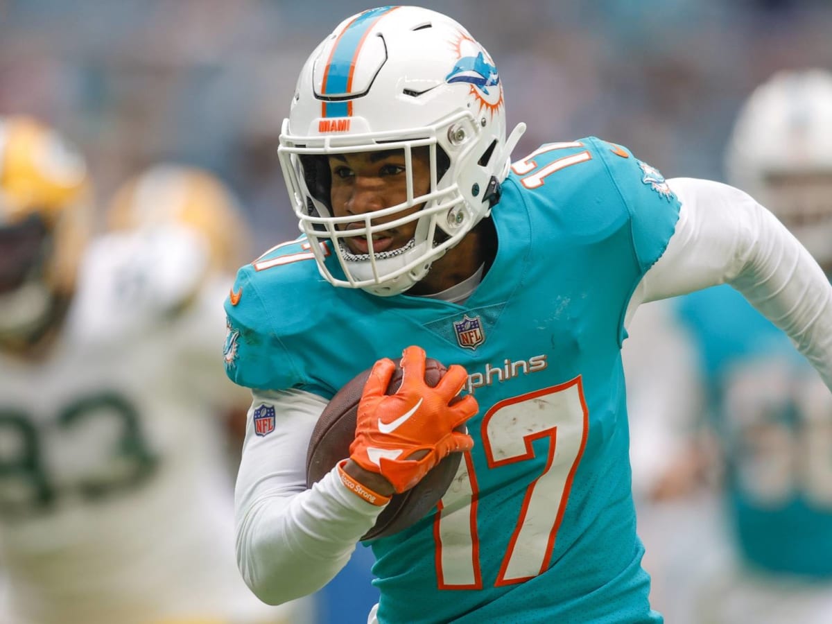 Jaylen Waddle returns to practice for the Miami Dolphins; doesn't