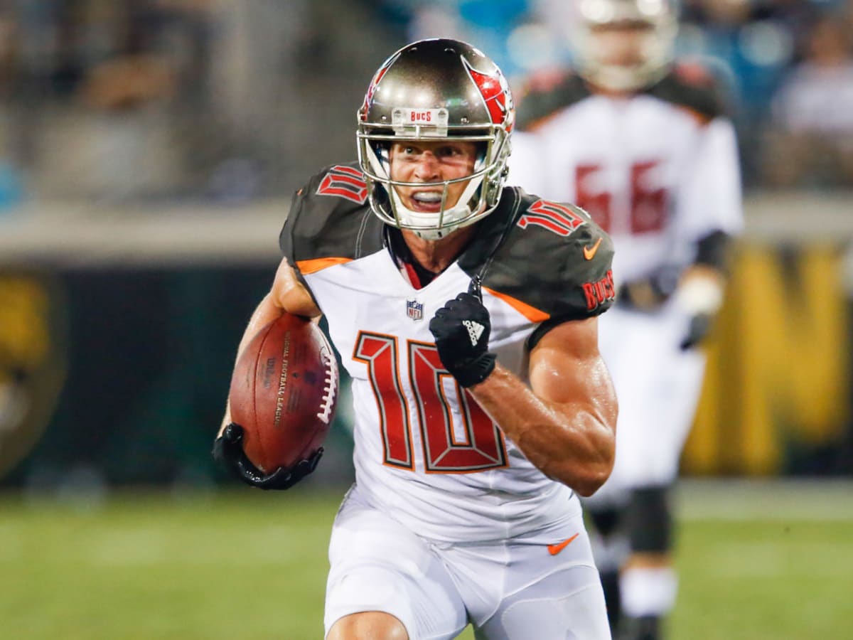 Former Buccaneers Wide Receiver Signs With Houston Texans - Tampa Bay  Buccaneers, BucsGameday